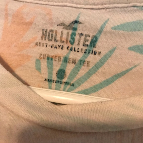 Hollister T-Shirt - Picture 4 of 4